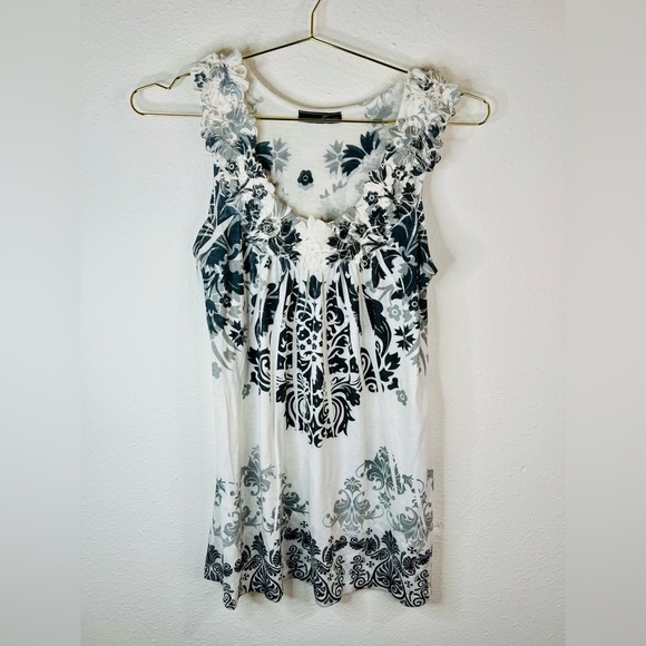 Espresso Women's Small Boho Floral Accent Sleeveless Tunic Top Black, Gray White - Picture 2 of 16